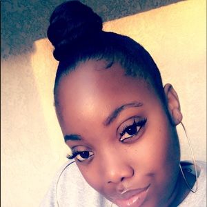 Meet your Posher, Jasmine